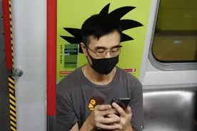 香港街头摄影师，拍下千分之一秒的搞怪瞬间图片
