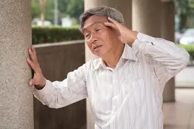 这些症状别大意，可能是心脏在报警，要及时治疗图片