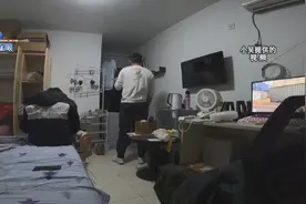 因一根数据线和一句话，多名圆通快递员上门对骂图片