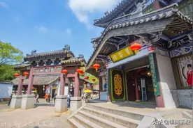 太湖畔有座影视基地，因水浒传驰名，熟悉的场景让水浒迷难以抗拒图片