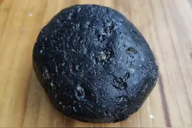 快看！中垌镇西村村民捡到一颗天星“石”图片