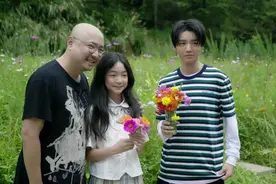 徐峥11岁女儿近照曝光，气质出尘五官像爸爸，曾被陶虹说不漂亮图片