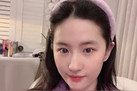 女星素颜时的模样，李沁，徐璐，郑爽清纯感十足图片