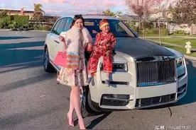 中国4大女富婆，一个比一个有钱，其中有一位80后没谈过一次恋爱图片