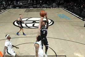 哈登伤退欧文半场20分篮网63-61雄鹿，字母哥19分图片