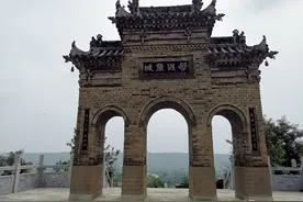 黄土与丹霞001:周族始祖后稷之母姜嫄墓，陕西咸阳市武功镇图片
