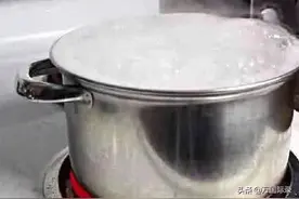 煮稀饭时老是溢出来？试试这一招，不仅不溢锅味道更粘稠图片