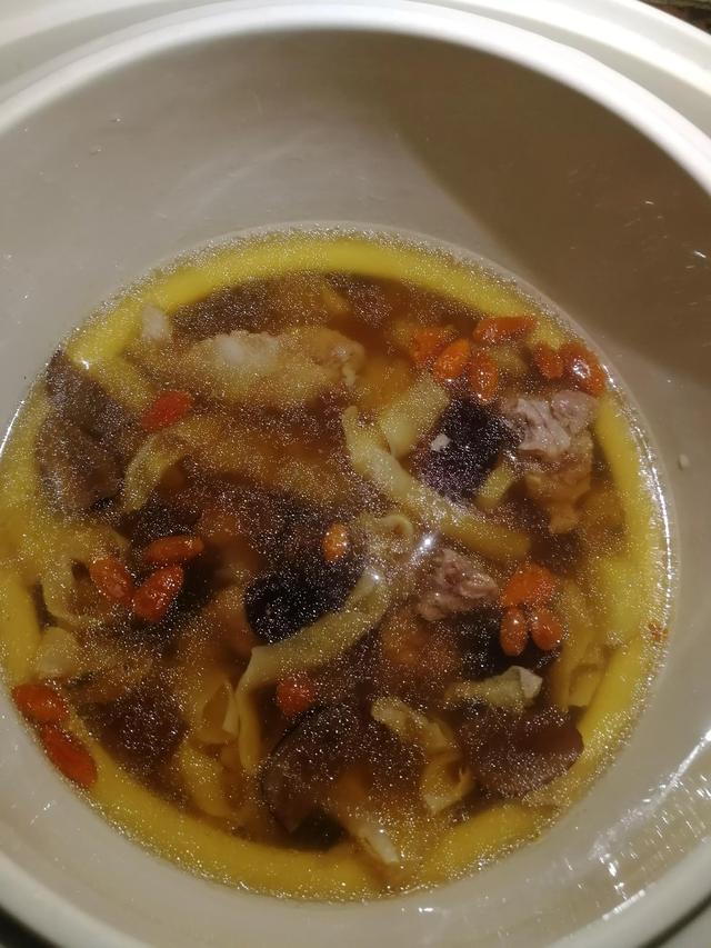 咳嗽可以喝花胶汤吗 2026年咳嗽可以喝花胶汤吗大人