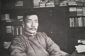 “鲁郭茅巴老曹”再排座次，郭沫若靠后，金庸上榜，林语堂前十！图片