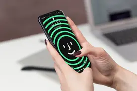 哔！能随电量变化 iPhone 壁纸，制作方法来了图片