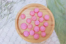 两个蛋清，一勺奶粉，做出孩子爱吃的零食，入口即化，酥脆可口图片