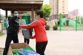 楼下垃圾桶没了，居民从“不满意”到“真不错”图片