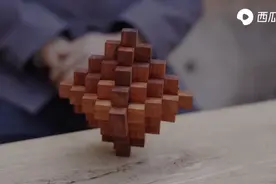 33个小木块做环环相扣菠萝鲁班锁？西瓜视频还原鲁班锁制作过程图片