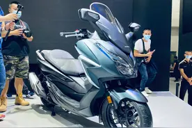 本田新车CM300 & NSS 350发布，明年初正式上市图片