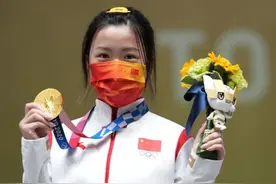 大气！红旗送每个奥运冠军一台H9轿车图片