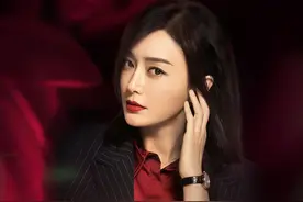 《怪你过分美丽》开播，秦岚造型惊艳，网友：真的是好美图片
