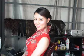 湖北最美女孩何蕾29岁生命定格，救人牺牲成烈士，学校都以她命名图片