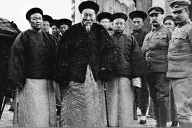 李鸿章出访英国，创立了一道名菜，只是这菜名有点像在骂他图片