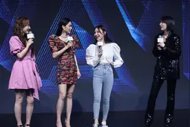 同台比美，王霏霏妆容显老，李斯丹妮帅气，吴昕又变小粗腿了图片