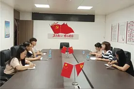 梧州医学高等专科学校赴龙圩区凤岭社区开展“三下乡”志愿服务图片