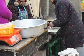 多地通告：未注射疫苗，出行将受限！目前接种不了的人，该咋办？图片
