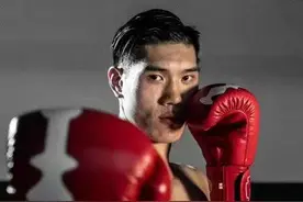 MMA选手焦伟伦：从音乐才子到擂台少年，再不疯狂我们就老了图片