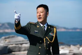《蓝军出击》即将登陆山东卫视！于震《花漾剧客厅》解读“战狼”形象图片