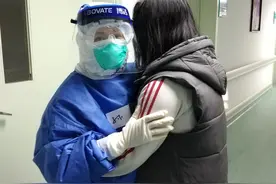 我真的特别想抱抱您，也很想叫您一声孙妈妈——武汉隔离病区里 患者女儿向西安战疫天使亲情告白图片