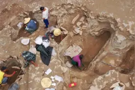 罕见——云南大具中学操场墓葬群开始动土，一个墓坑竟然19个头骨图片