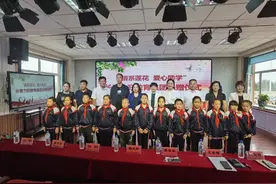 公益行动 | 情系莲花 爱心助学——力旺教育集团为莲花山区学校捐赠图书图片