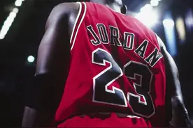 NBA“篮球之神”：迈克尔乔丹图片