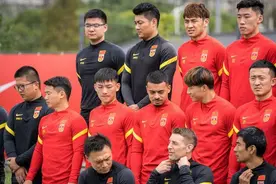 顶风作案？国足集体穿耐克现身，足协的心口不一令人不满图片
