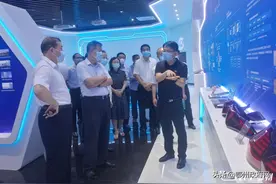 武汉大学党委书记韩进、校长窦贤康率队来鄂州市考察调研图片