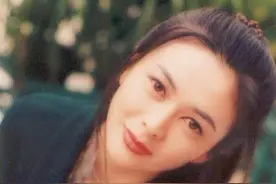 57岁关之琳于1.5亿豪宅看彩虹，自曝大胆行径，私下会打男友屁股图片