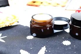 小巫师 安稳舒眠蜡烛：用乳油木果油制作的蜡烛，你们见过吗图片