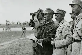宿北战役，叶飞和陈士榘争吵，互摔电话，回忆录隐去姓名图片