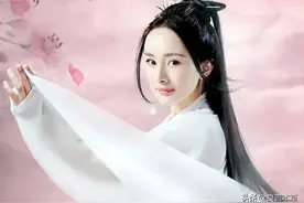 杨幂和佟丽娅同框，谁的大腿更白？粉丝调侃：杨幂抹面粉了图片