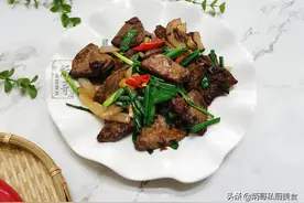 母亲坚持了多年的习惯，一周吃两次它，补铁补血，面色红润气色好图片