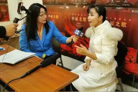 王二妮用歌声礼赞小康社会，共唱奋斗之歌图片