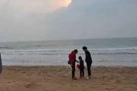 水天一色的大海，日出会是怎样的？图片