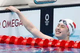 80分钟夺两金的中国美人鱼——张雨霏图片