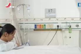 9岁孩童在家洗澡时，热水器发生爆炸，导致男孩全身烧伤75%视频封面