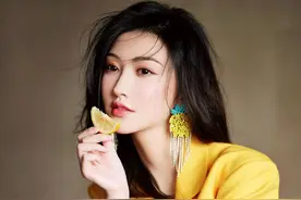 景甜，绝美颜值，高贵气质，人间富贵花的美誉，这样的甜甜太美啦图片