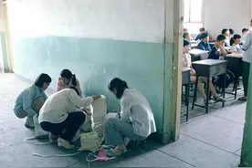 80年代中专、中师毕业生，放现在是什么水平？能媲美985、211吗？图片