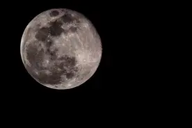 更深月色半人家，北斗阑干南斗斜 昨夜朋友圈云赏月图片