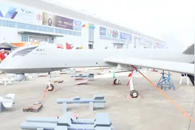 美国人：为何中国人能造出如此致命武器？老外：中国人智商最高视频封面