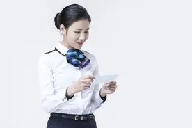 美貌的代价！为什么中国空姐远比欧美要漂亮，经济的推手图片