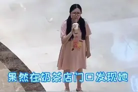 孕妈准爸逛商场，孕妈借上厕所玩失踪，当准爸找到孕妈时不淡定了图片