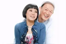“老牛吃嫩草”的5位男星，在当爷爷的年纪当了爹，辛苦又幸福图片