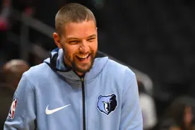 帕森斯躺赢，洛尔邓至今还领工资｜NBA最糟糕合同盘点（上）图片